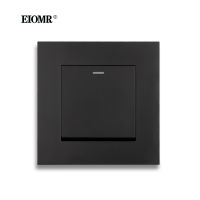 สวิตช์ไฟโยกซ็อคเก็ตสวิทซ์ติดผนัง2ทาง EIOMR UK มาตรฐาน1แก๊งสวิตช์ผนัง16A 250V 86Mm * 86Mm สำหรับแหล่งจ่ายไฟในครัวเรือน