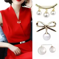 เข็มกลัดเกาหลีหญิงมุกคำขาเสื้อเสื้อผ้าคาร์ดิแกนหัวเข็มขัดเสื้อยกทรงอุปกรณ์เสริมKorean brooch female pearl safe pin collar buckle corsage accessories