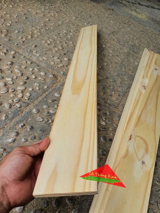 Thanh gỗ thông dài 1m, rộng 10cm, dày 1cm được bào láng 4 mặt phù ...