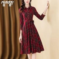 French shirt dress female 2021 autumn new plaid seven -point sleeve temperament POLO collar red mid -length skirt