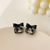 2020 New jewelry fashion Black Color Bowknot Cube Crystal Earring Square bow Earrings for Women Pretty gift