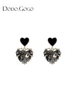 ต้นฉบับ DODOGOGO black love earrings light luxury earrings temperament ear clip niche design earrings high-end earrings