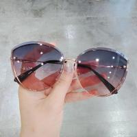 รุ่นใหม่สไตล์เกาหลี G Home Diamond Frameless Ceshirting Sunglasses Beauty Star Street Shooting Fashion Sunglasses