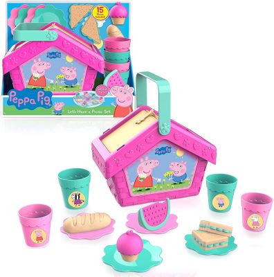 นำเข้า🇺🇸 ตระกร้าปิกนิก Peppa Pig Lets Have a Picnic Set, Travel Toy with Handle Includes 4 Settings ราคา 1590 บาท