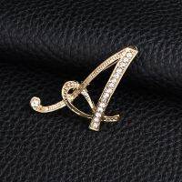 1PC 26 Initial Letters Rhinestones Brooch Pins Golden Color Lapel Pin and Brooches Fashion Ornament for Women Men Shirt Clothes