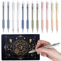 Craft Blade ปากกาสำหรับทำการ์ดอวยพร Craft Blade ปากกาสำหรับ DIY Scrapbooking 12Pcs Craft Blade Pen Retractable 60 ° Hobby Blade Pen Sharped Angled Carving Blade With Cutting Mat Craft Blade Pen For DIY Album