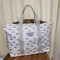 มาใหม่ล่าสุด Cath KidstonS กระเป๋าเดินทาง/กระเป๋าสะพายไหล่/กระเป๋าถือขนาดใหญ่ + 1ชิ้นกระเป๋า7สี