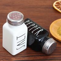 Condiment Bottles Salt Shaker Seasoning Organizer Salt and Pepper Shakers Salt Container Kitchen Bottle Canister Set