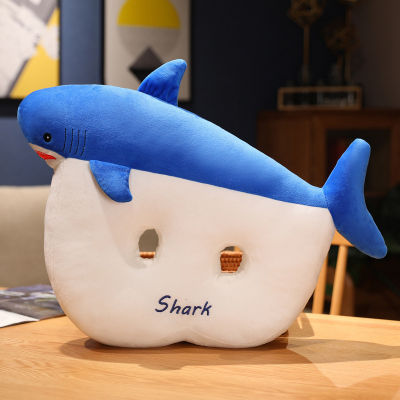 [In stock] ฉลามผลิตภัณฑ์ใหม่ที่สร้างสรรค์ของ B หมอนตุ๊กตาของเล่นตุ๊กตาฉลามตลก --