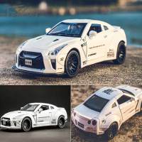 โมเดลรถอัลลอยรถนิสสัน GTR Diecast 1/32จำลอง Ligh เสียงโลหะสำหรับเด็กของขวัญคริสต์มาสของสะสม