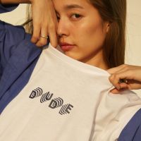 เสื้อยืดผ้าฝ้ายพิมพ์ลายขายดี สไตล์มินิมอล Dudeandco- Dude t-shirt เสือยืด คนดัง