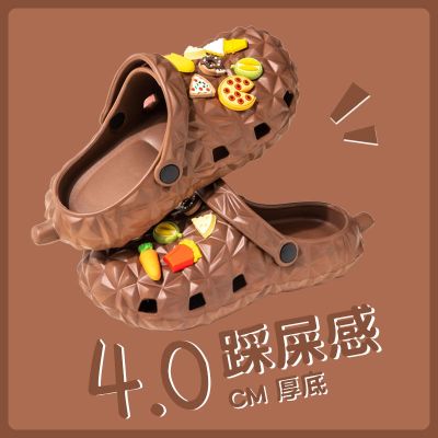 2023 New Fashion version    EVA durian hole shoes womens sandals and slippers mens summer wear stepping on feces feeling funny couple thick bottom non-slip beach Baotou