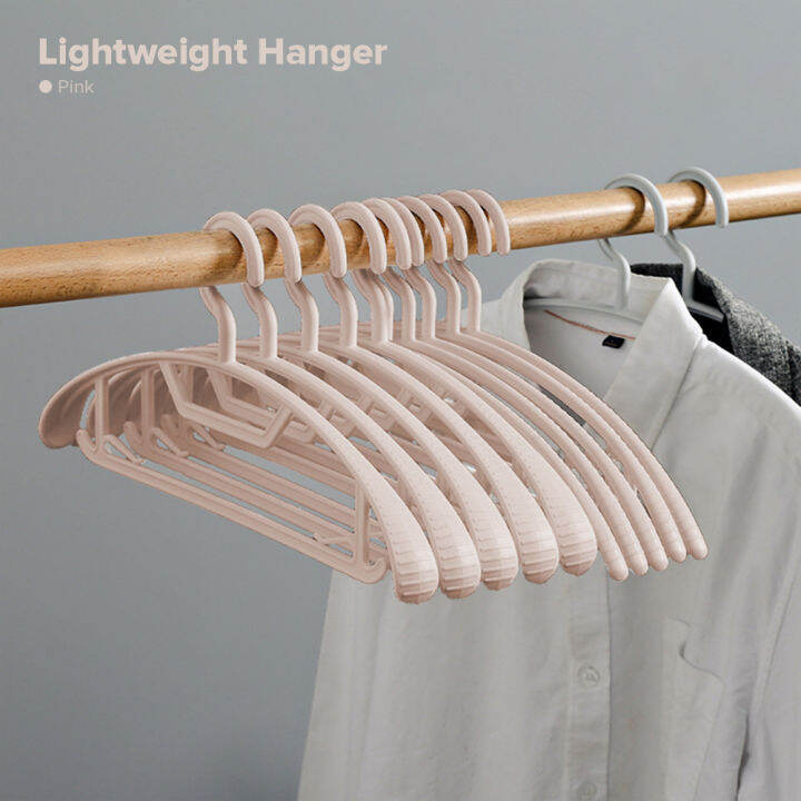 5pcs Plastic Heavy Duty Clothes Hangers With Non-slip Design And