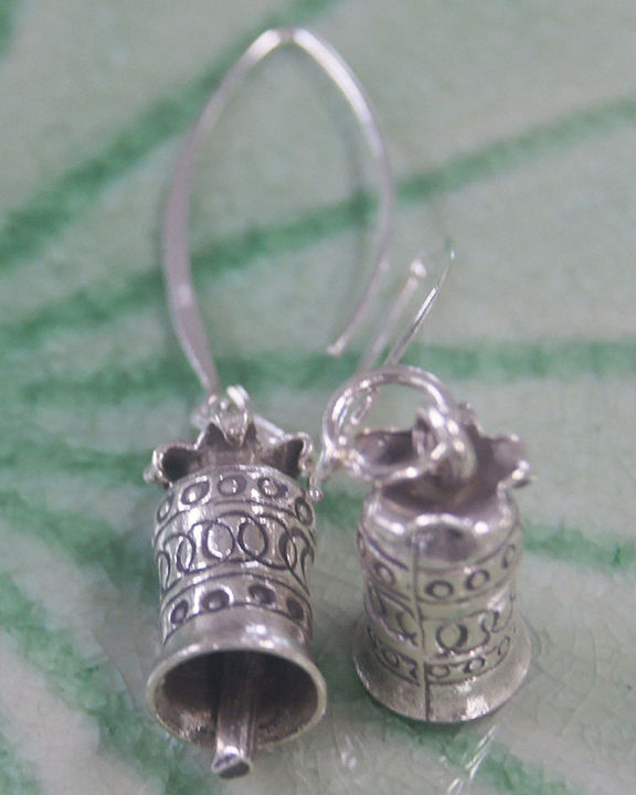 earrings-pure-silver-thai-karen-hill-tribe-exotic-สวยงามไทยตำหูเงินกระเหรี่ยงทำจากมือชาวเขางานฝีมือสวยของฝากที่มีคุณค่าของฝากถูกใจ-มีคุณค่า