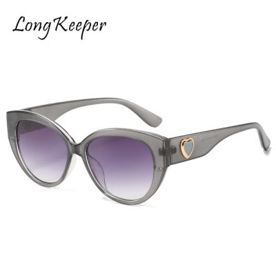 LongKeeper Fashion Cat Eye Sunglasses Women Oversized Steampunk Vintage Sun Glasses For Ladies Retro Glasses Eyeglasses Oculos