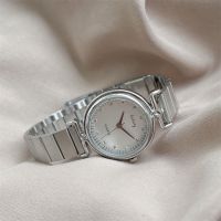 Chain-type Japanese niche high-end watch for female middle school and high school students Korean style high-end light luxury waterproof quartz watch