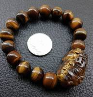 สร้อยข้อมือ ปี่เซี๊ยะ นำโชคแกะจากหินตาเสือ (Tiger Eye หินมหาอำนาจ) ที่อยากให้ใส่ของดีๆกันครับ ทุนสูง