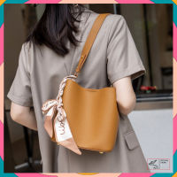 HAVI Charlotte กระเป๋าสะพายข้างผู้หญิง สะพายไหล่ crossbody หนังแท้ กระเป๋าถือน่ารัก กระเป๋าหนังแท้ กระเป๋าสีครีม กระเป๋าหนังแท้มีสายสะพายยาว