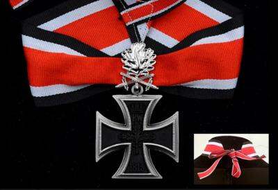 Germany 1914 1813 Iron Cross 2nd Class with Ribbon Military Decoration Deutschland Eisernes Kreuz II. Klasse EK2 with Certificate and box