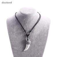 DOCTORD สร้อยคอแฮนด์เมดสไตล์เรโทรสุดเจ๋งเครื่องประดับแฟชั่นทอสร้อยคอรูปหมาป่าสำหรับผู้ชายสร้อยโชคเกอร์สไตล์เกาหลีโซ่ไหปลาร้าโบฮีเมียน