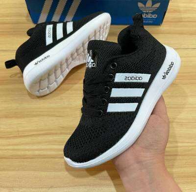 𝐀didas รองเท้าเด็ก🥁 สีขาว/ดำ/เทา 🎺แฟชั่น โรงเรียน รองเท้าผ้าใบเด็ก สำหรับ เด็กชายและเด็กหญิง size:25-36