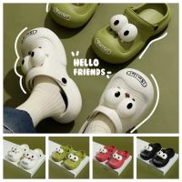 OSF66 การ์ตูนลายการ์ตูน รองเท้าแตะ Crocs สุนัขยิ้ม นุ่มนุ่มๆ กันลื่น รองเท้าแตะสำหรับลูกสุนัขตาโต ลำลองแบบสบายๆ กันน้ำกันน้ำได้ สำหรับผู้หญิง