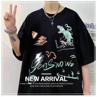 （size M-8XL） Dinosaur Lightning Batik Street Style Hip-Hop Tees Fashion Trend Uni Large Size Tops Oversize Casual Loose Plus Size Short-sleeved Basis Wild T-shirt