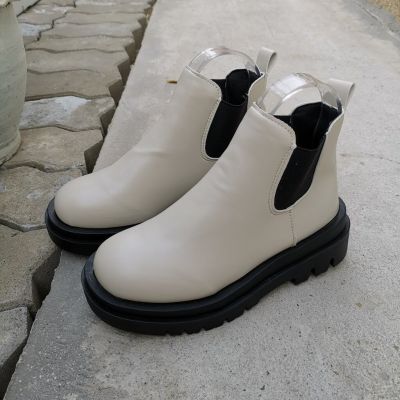 [พร้อมส่งจากไทย] Short-barrel boots บูทสั้นสไตล์เกาหลี