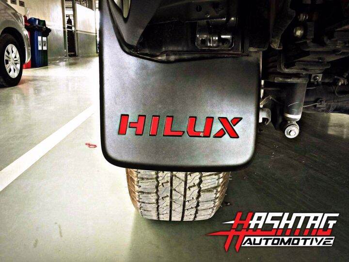 สติกเกอร์สะท้อนแสง-ติดบังโคลน-hilux-revo-ทุกรุ่น-ยี่ห้อ-3m-เพิ่มความโดดเด่นและความปลอดภัยในยามค่ำคืน-set-2-ชิ้น