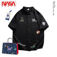 NASA ร่วมใหม่ย้อนยุคสไตล์ฮ่องกงเสื้อฮาวายแขนสั้นชุดคู่น้ำแบรนด์ฤดูร้อนเสื้อดอกไม้เสื้อยืดผู้ชาย