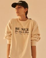 [ของแท้ 100%] สเวตเตอร์ SPORTY &amp; RICH Be Nice Crewneck Cream