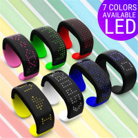 เชียร์จอแสดงผลที่มีสีสันแบบไดนามิก LED ส่องสว่างสร้อยข้อมือกลางคืนวิ่งคอนเสิร์ตงานปาร์ตี้สร้อยข้อมือ