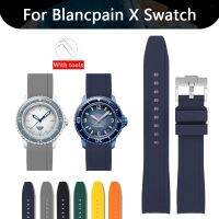 สายรัดสำหรับ Blancpain X แถบนาฬิกายางซิลิโคนห้าสิบไสวกำไลกันน้ำสำหรับผู้หญิงปลายโค้ง22มม. พร้อมเครื่องมือ