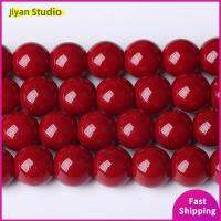 JIYAN2866 47pcs 8mm คะ ลูกปัดแก้วสีแดง กลมกลมๆ หินสีขาว ลูกปัดกลมหลวม ของขวัญสำหรับเด็ก 1เส้น สำหรับทำเครื่องประดับ