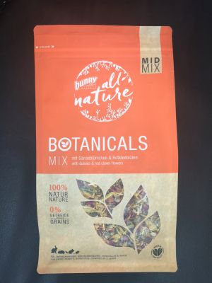 Bunny Nature Mid Mix Botanicals - daisies & red clover flowers