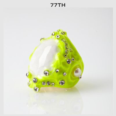 77th Victorian neon couture ring แหวนสไตล์วิตอเรี่ยนกูตูร์สีนีออนประดับคริสตัล