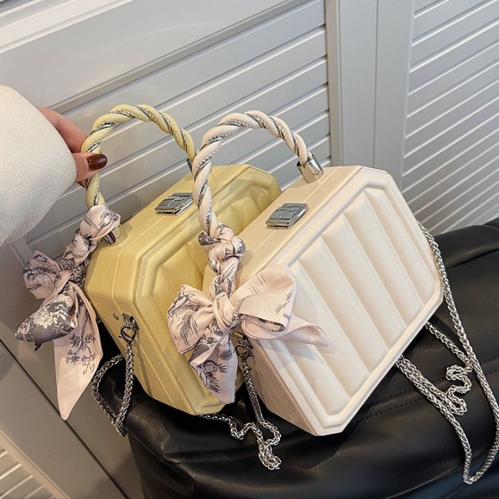 texture-bags-female-2022-new-tide-web-celebrity-joker-oblique-satchel-fashion-box-small-bread