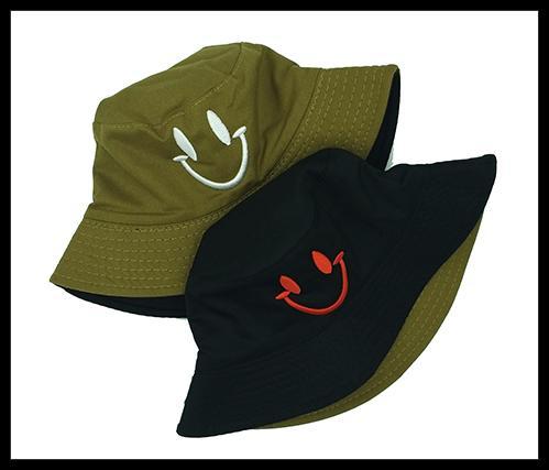 หมวกบักเก็ต-ยิ้มได้-ใส่ได้2ด้าน-หมวกราคาถูก-หมวกเกาหลี-แฟชั่น-เกาหลี-backet-hat-หมวกน่ารัก-หมวกสวย-หมวกผู้หญิง-หมวกผู้ชาย-พร้อมส่ง