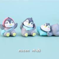 Simulation model of miniature cute cartoon penguin animal toys micro landscape automotive desktop small place figures