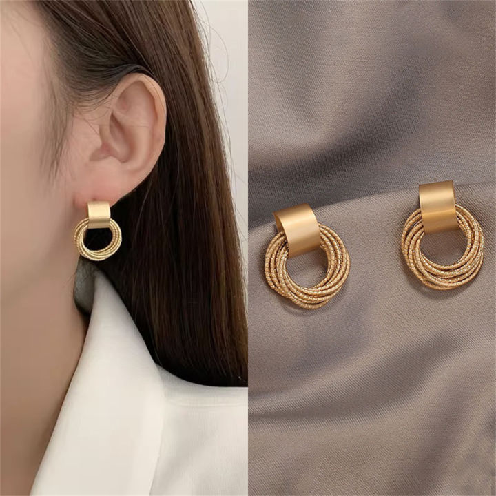 trendy-dangle-earrings-weddings-retro-metal-earrings-fashionable-jewelry-vintage-metal-dangle-earrings-retro-fashion-jewelry-multiple-circle-stud-earrings