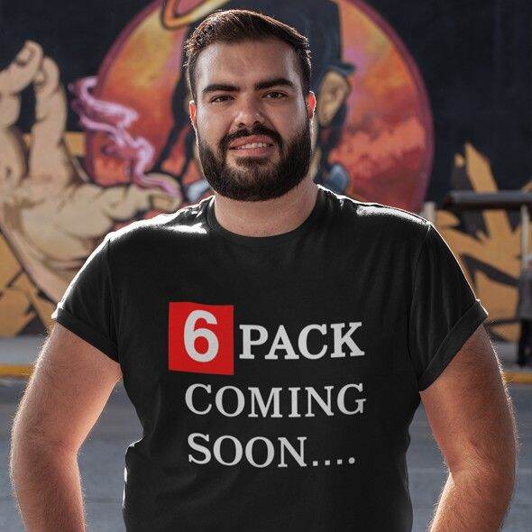 การออกแบบเดิมเสื้อยืดผู้ชาย-เสื้อไซส์ใหญ่-สกรีนแฟชั่น-six-pack-coming-soon-เสื้อคนอ้วน-xl-ถึง-4xl-5xl-รอบอก-60-นิ้ว-cotton-100s-5xl