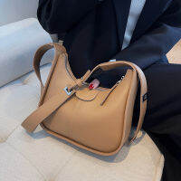 LEFTSIDE Vintage Shoulder Crossbody Bags for Women PU Leather Womens New 2023 Trend Fashion Handbag Clutch Small Black Brown