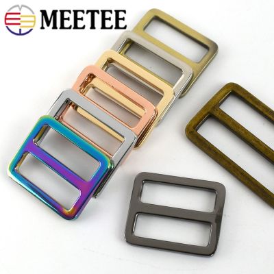 ：“{—— 10/20/50Pcs Meetee 25Mm Metal Buckles Bag Strap Weing Belt Adjuster Slider Tri-Glide Ring Buckle DIY Bags Hardware Accessories