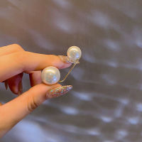 New Multi-Purpose Pearl Anti Light Button Korean Fashion Temperament Brooch Party Girls Summer Practical Pin For Woman