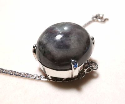 Rare Gems พลอยน้ำตลกสีเทา สร้อยข้อมือ Grey Black Sapphire พลอยหายาก 61 กะรัต สร้อยเงินแท้ยาว 7 นิ้ว