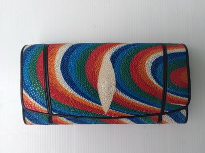 กระเป๋าสตางค์ เงิน หนังปลากระเบนแท้ สำหรับผู้หญิง (Wallet Purse) ขนาด 19 x 10 ซม. CW966