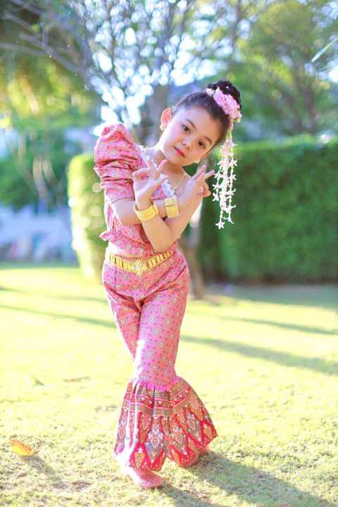 ชุดไทยเด็กหญิง-แบบกางเกง