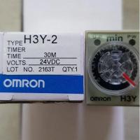 H3Y-2  OMRON DC24V Delay Timer Time Relay 0 - 30Min   with Base