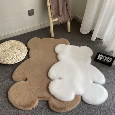 2021Ins Bear Bedroom Rug Cute Soft Carpet Modern Living Room Antiskid Mat Fluffy Floor Carpets Decor Rugs Children Cartoon Doormat