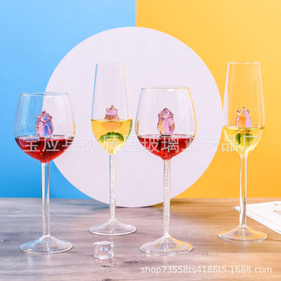 แก้วไวน์แดงถ้วยกุหลาบสุดสร้างสรรค์สีแดงกุหลาบแก้วสีแก้วไวน์แดงลายกุหลาบแชมเปญถ้วยลายลิง